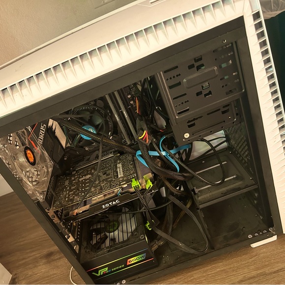 Custom gaming pc